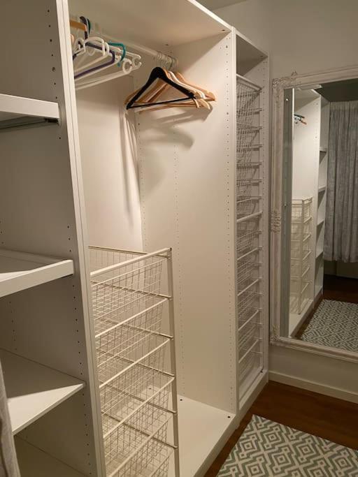דירות טרומסה Cosy Flat Near Cable Car And The Arctic Cathedral מראה חיצוני תמונה